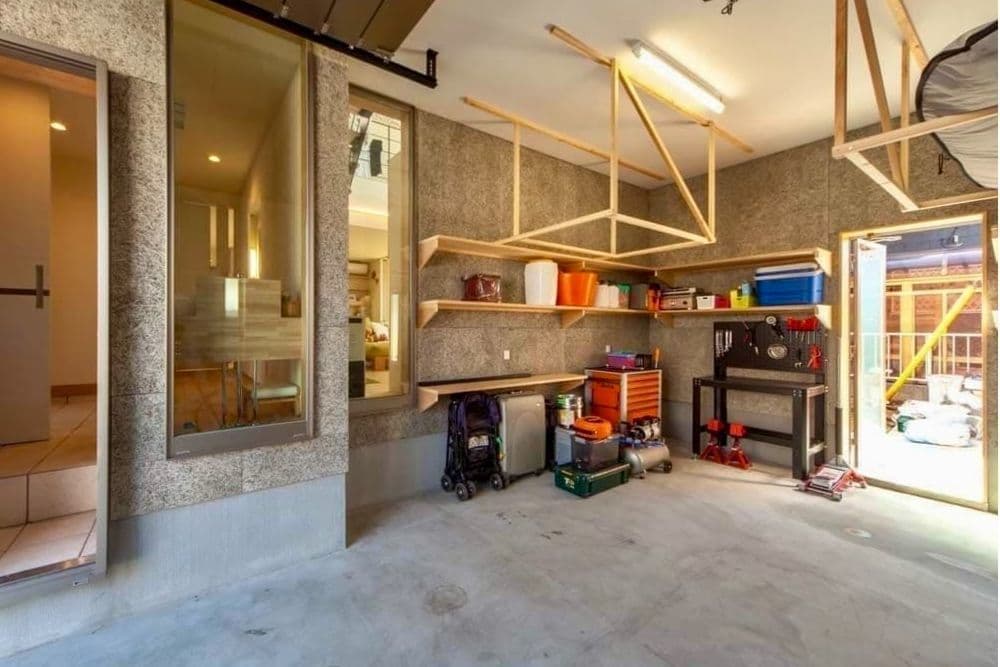 ビルトインガレージ