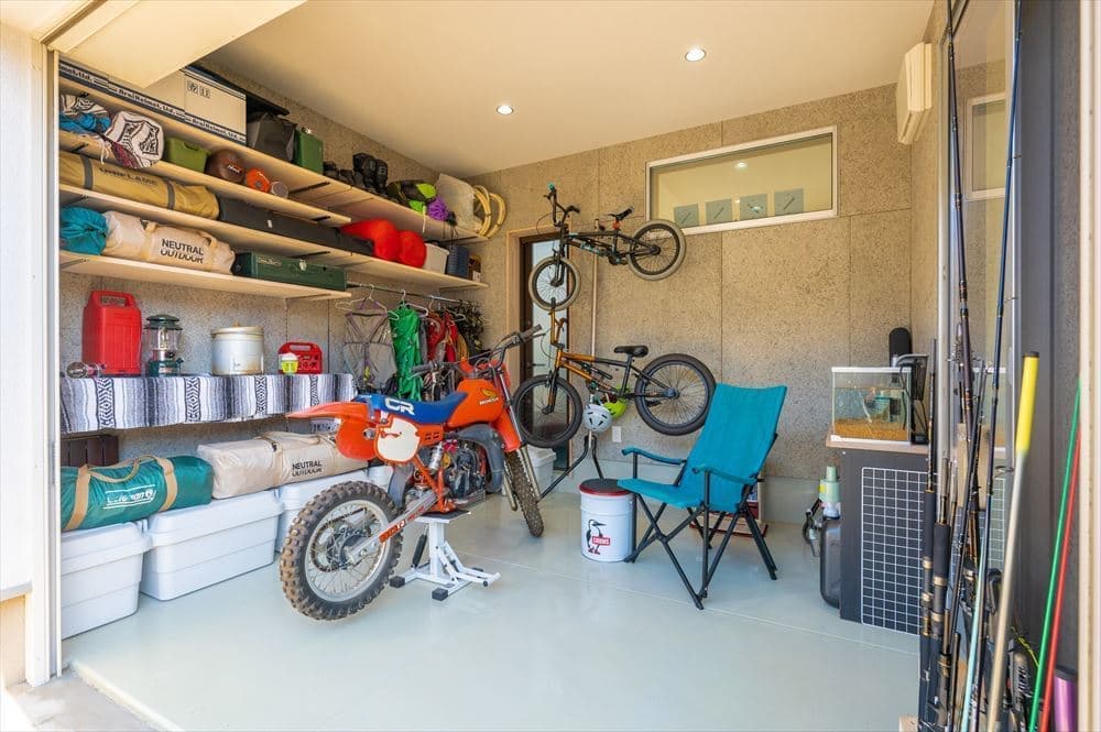 通り土間と吹き抜けのある家